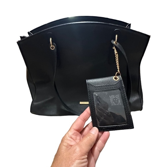 Anne Klein Black Leather Purse with Zip Closure - Picture 4 of 12